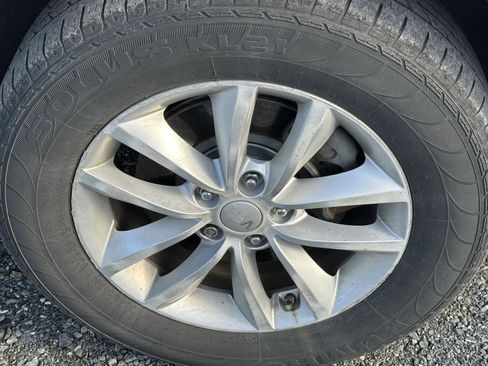 Used 2018 Kia Sorento LX image 10