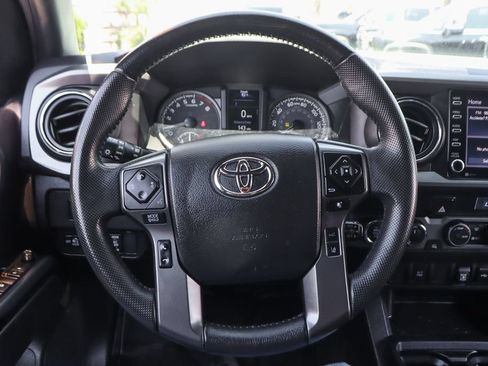 Used 2023 Toyota Tacoma TRD Off-Road AWD/4WD image 20
