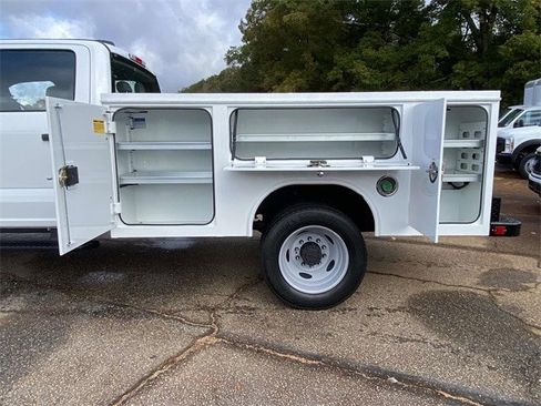 New 2026 Ford F550 4x4 Crew Cab Super Duty image 25