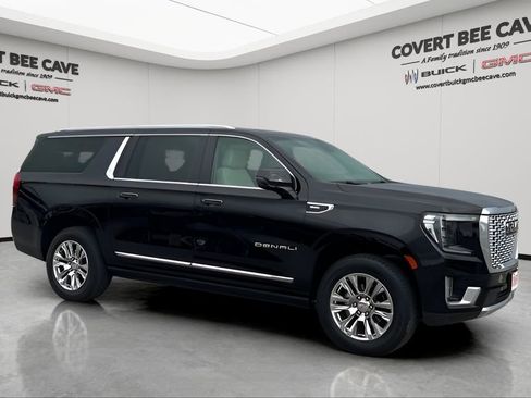 Used 2024 GMC Yukon XL Denali image 12
