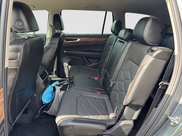 Used 2024 Volkswagen Atlas SE FWD image 22