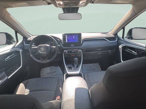 Used 2025 Toyota RAV4 XLE w/ Convenience Package FWD image 11