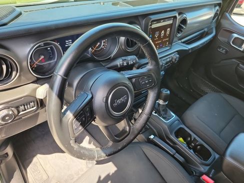Used 2022 Jeep Wrangler Unlimited Sport AWD/4WD image 12