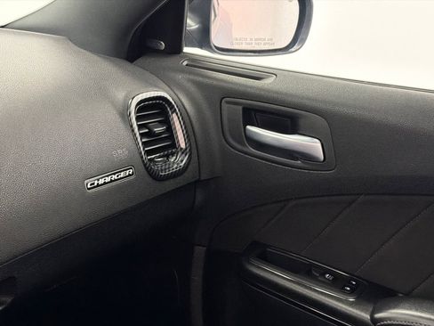 Used 2021 Dodge Charger R/T w/ Blacktop Package image 29