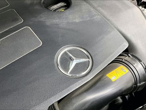 Used 2023 Mercedes-Benz GLC 300 4MATIC Coupe image 32