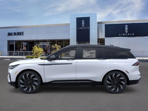 New 2026 Lincoln Nautilus Reserve w/ Jet Appearance Package image 2