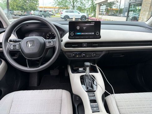Used 2024 Honda HR-V LX image 14
