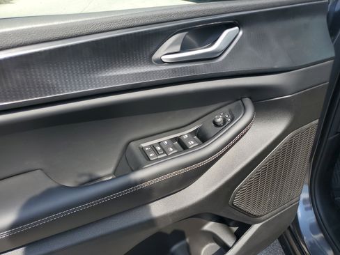 New 2025 Jeep Grand Cherokee Laredo X image 16