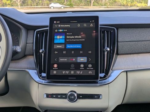 New 2026 Volvo XC90 B6 Ultra w/ Protection Package Premier image 24