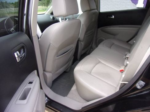 Used 2013 Nissan Rogue SL AWD/4WD image 4