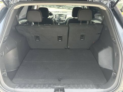 Used 2023 Chevrolet Equinox LS w/ Driver Confidence II Package FWD image 10