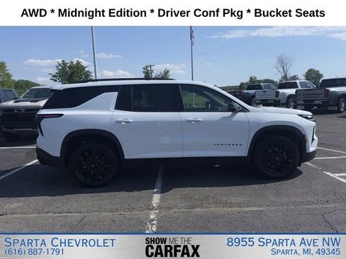 Used 2025 Chevrolet Traverse LT w/ Midnight/Sport Edition AWD/4WD image 2