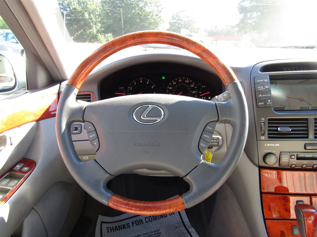Used 2001 Lexus LS 430 RWD image 23