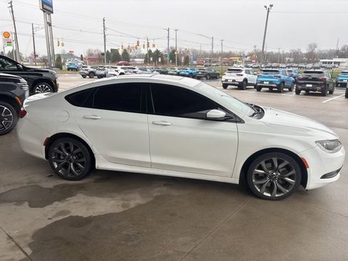 Used 2016 Chrysler 200 S w/ Navigation & Sound Group I image 6