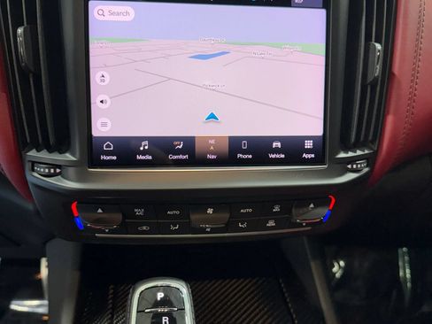 Used 2021 Maserati Levante Trofeo AWD/4WD image 46