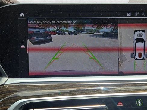 Used 2019 BMW X7 xDrive40i w/ Premium Package AWD/4WD image 14