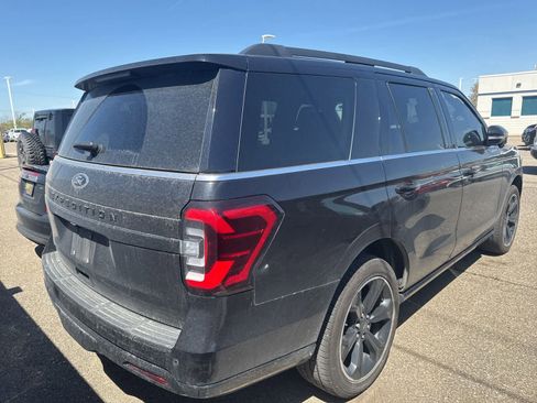 Used 2024 Ford Expedition Limited AWD/4WD image 26