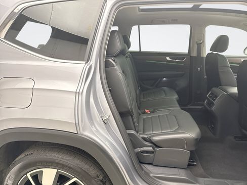 Used 2024 Volkswagen Atlas SEL AWD/4WD image 20