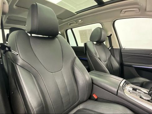 Used 2019 BMW X7 xDrive40i w/ Parking Assistance Package image 15