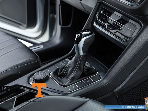 Used 2023 Volkswagen Tiguan SE R-Line image 33