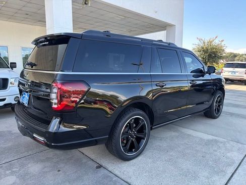 Used 2023 Ford Expedition Max Limited RWD image 7