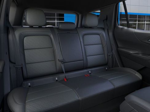New 2026 Chevrolet Equinox LT image 17