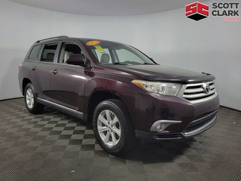 Used 2012 Toyota Highlander FWD w/ Tech Pkg image 1