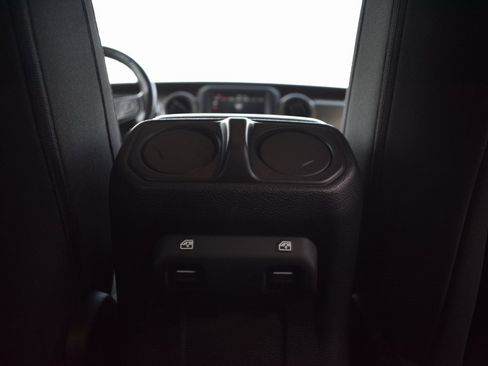 Used 2023 Jeep Wrangler Willys image 31