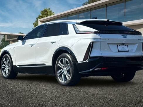 Certified 2024 Cadillac Lyriq Luxury w/ LPO, Floor Liner Package RWD image 6