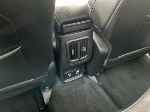 Used 2019 Jeep Compass Latitude AWD/4WD image 34