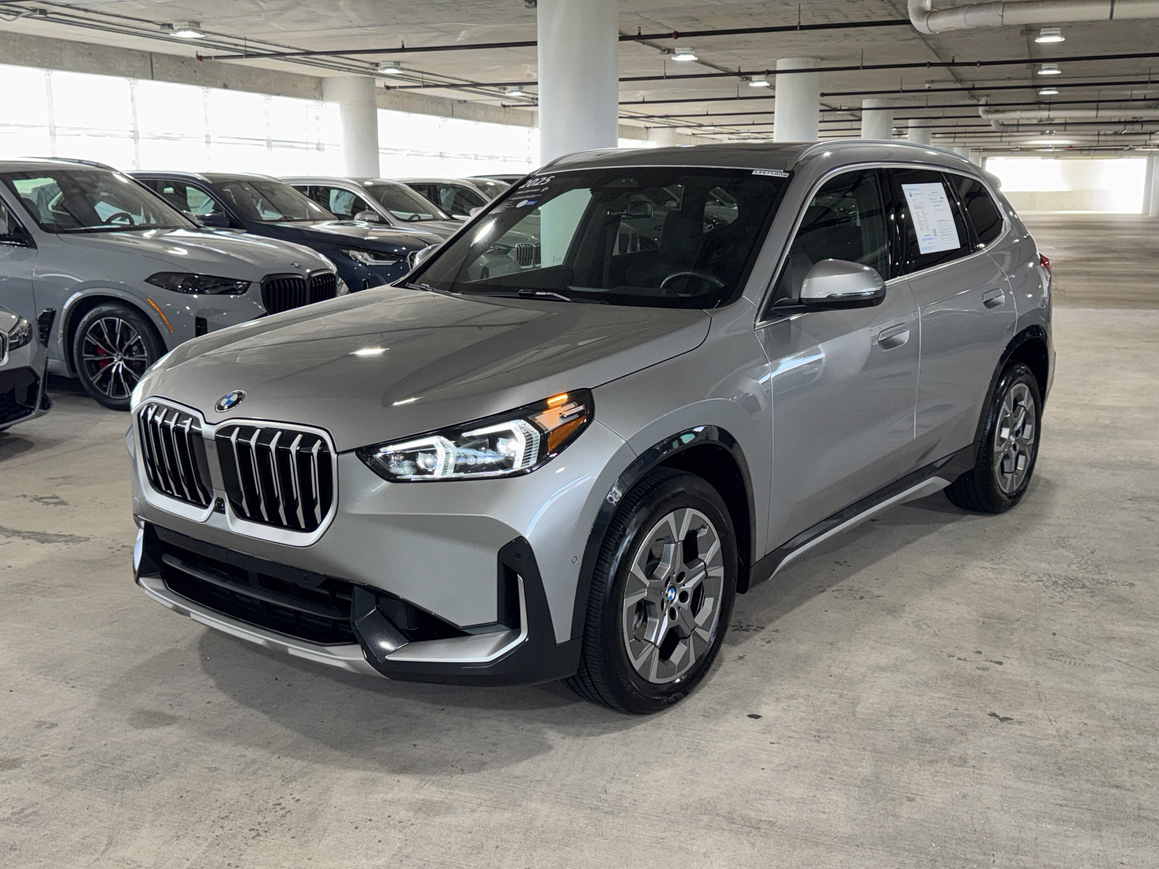 Certified 2025 BMW X1 xDrive28i AWD/4WD image 4