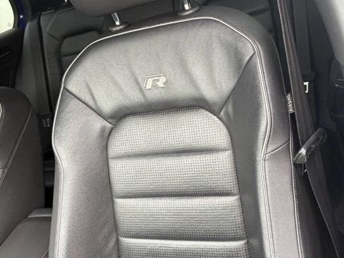 Used 2018 Volkswagen Golf R 4-Door image 15