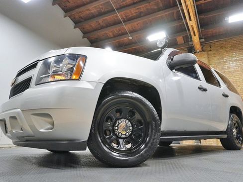 Used 2011 Chevrolet Tahoe 2WD image 3