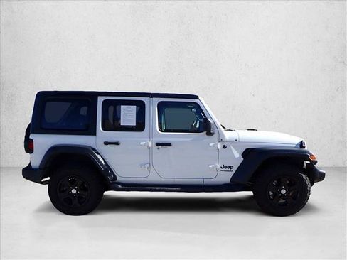 Used 2022 Jeep Wrangler Unlimited Sport image 5