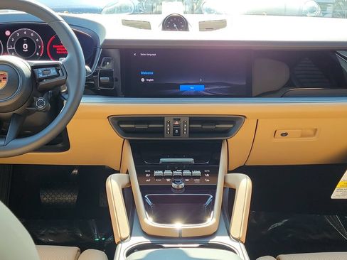 New 2026 Porsche Cayenne Coupe AWD/4WD image 22