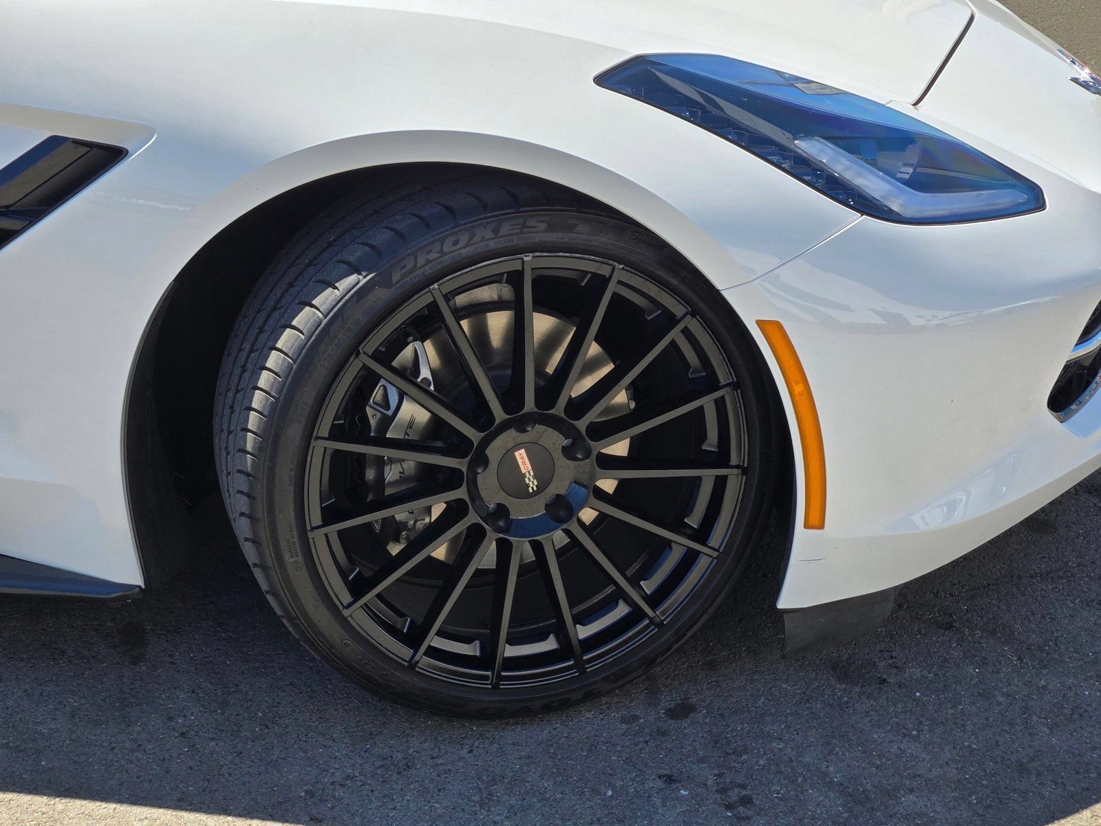 Used 2016 Chevrolet Corvette Stingray Coupe RWD image 9