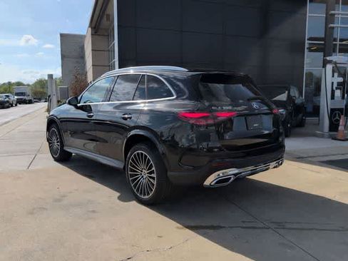 Used 2026 Mercedes-Benz GLC 300 image 4