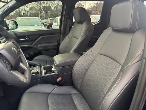 Used 2025 Toyota Tacoma Limited image 16