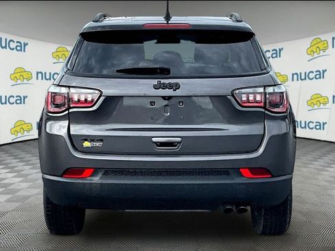 Used 2022 Jeep Compass Latitude AWD/4WD image 5