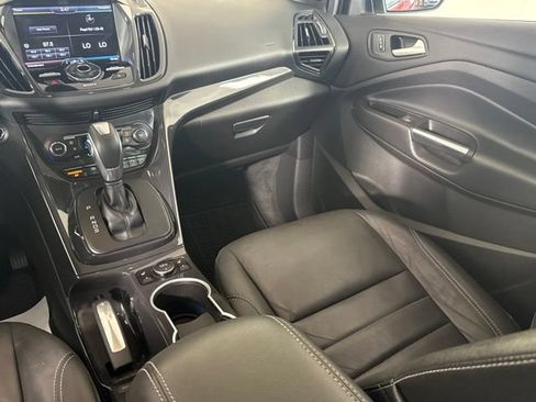 Used 2015 Ford Escape Titanium w/ Equipment Group 301A FWD image 26