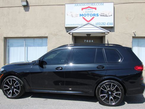 Used 2019 BMW X7 xDrive50i w/ M Sport Package AWD/4WD image 5