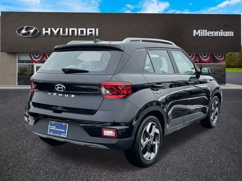Certified 2023 Hyundai Venue SEL w/ Cargo Package image 6