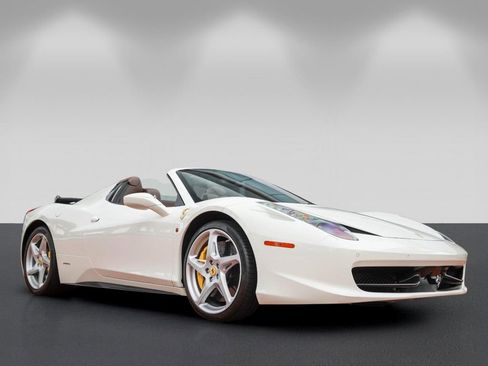 Certified 2014 Ferrari 458 Spider RWD image 30