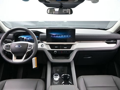 New 2026 Ford Explorer Active w/ Active Comfort Package image 29