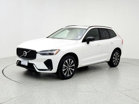 Certified 2025 Volvo XC60 B5 Plus image 1