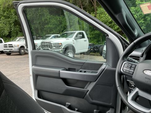 Used 2025 Ford F150 XLT w/ Equipment Group 302A MID AWD/4WD image 30