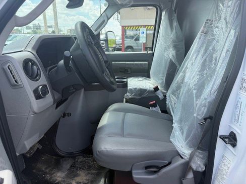 New 2027 Ford E-350 and Econoline 350 Super Duty w/ Power Equipment Group image 10