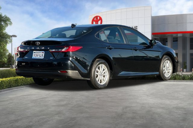 Certified 2025 Toyota Camry LE FWD image 5