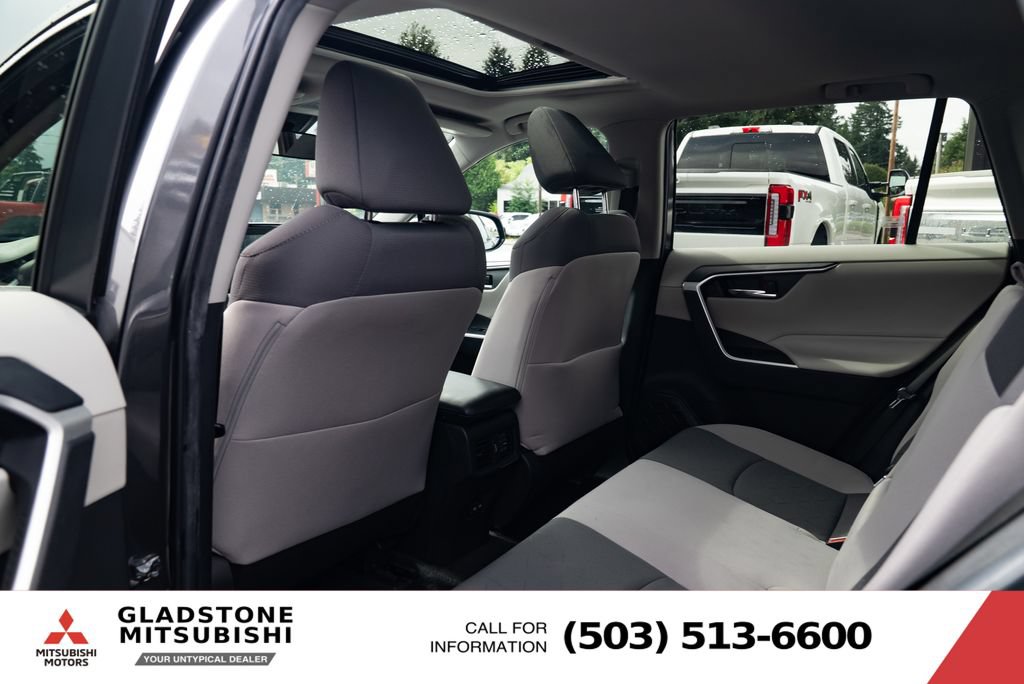Used 2022 Toyota RAV4 XLE w/ Convenience Package AWD/4WD image 22