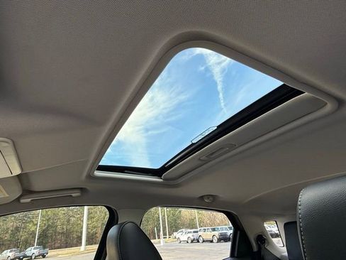 Certified 2020 Ford EcoSport SES image 33